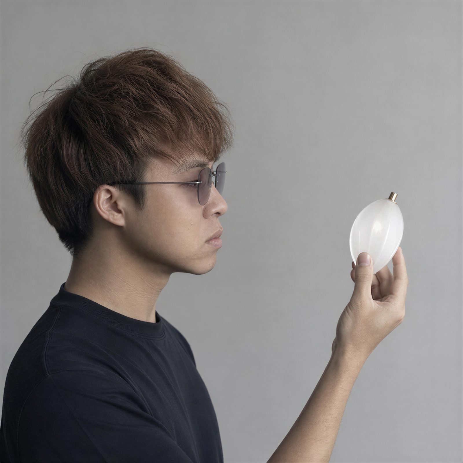 Examining a single frosted glass bud